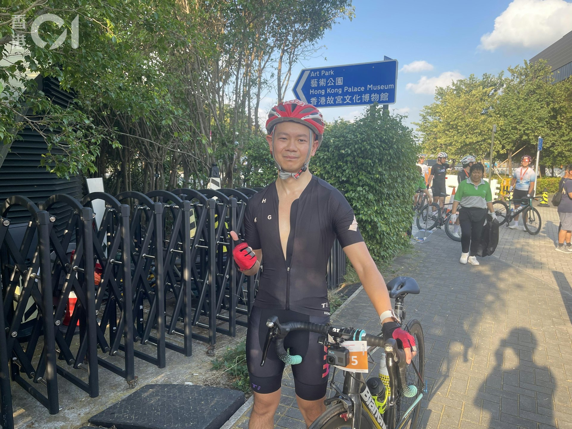 黃先生今日凌晨2時便起床準備。