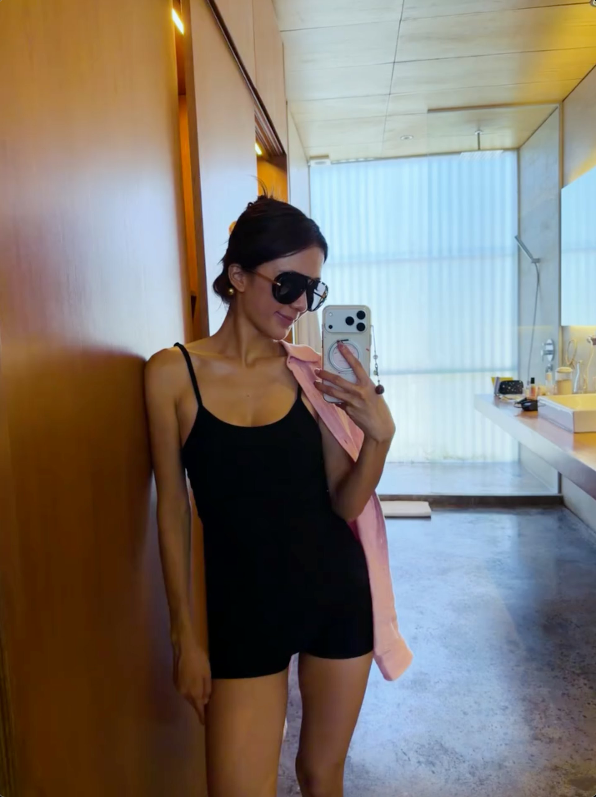 陳星妤這身運動服展現出她Fit爆身材。(IG@yvette.cc)