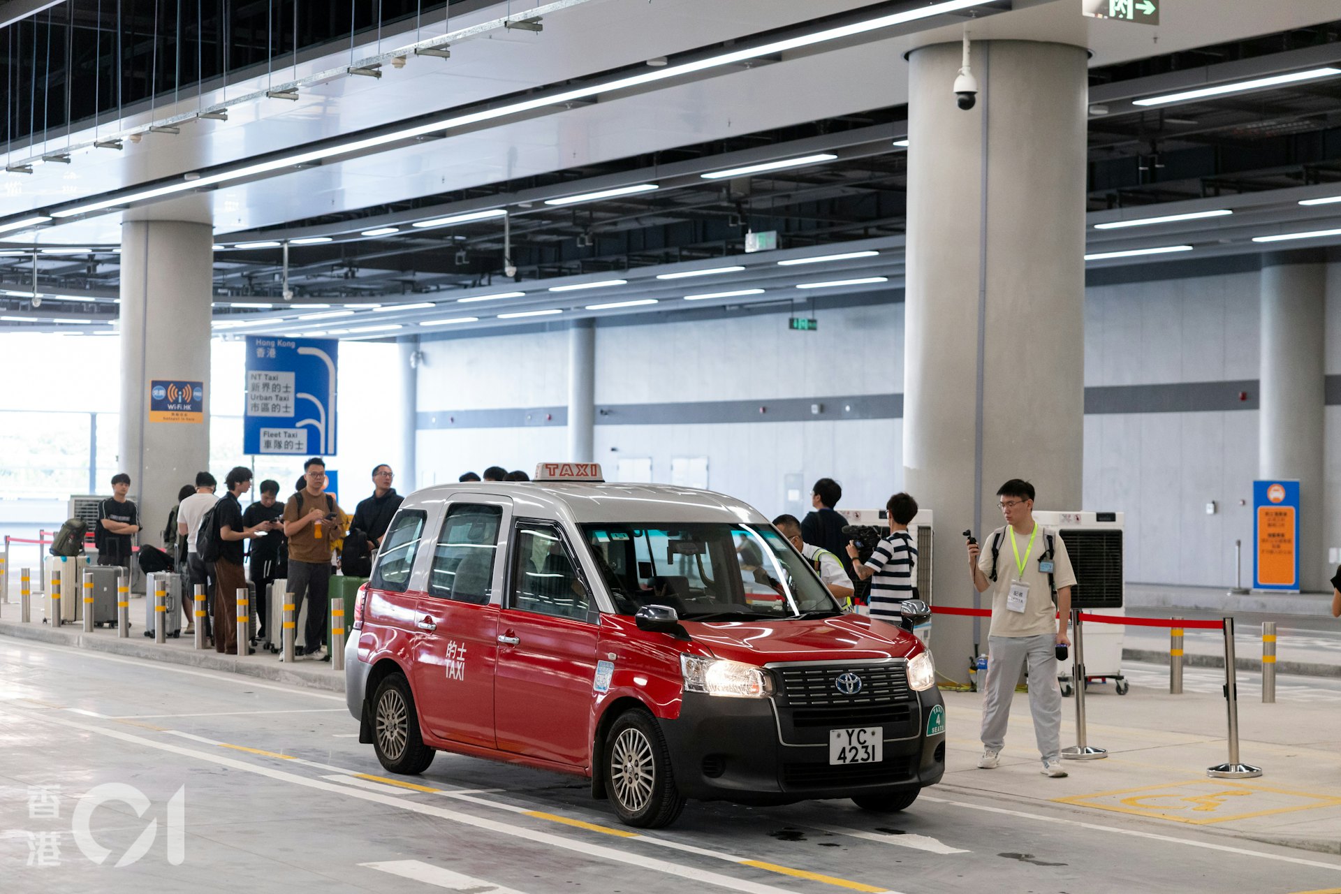 2026年10月12日,新皇崗口岸正式啟用,口岸不設非的士車隊網約車上落客區,亦無私家車上落客位。
