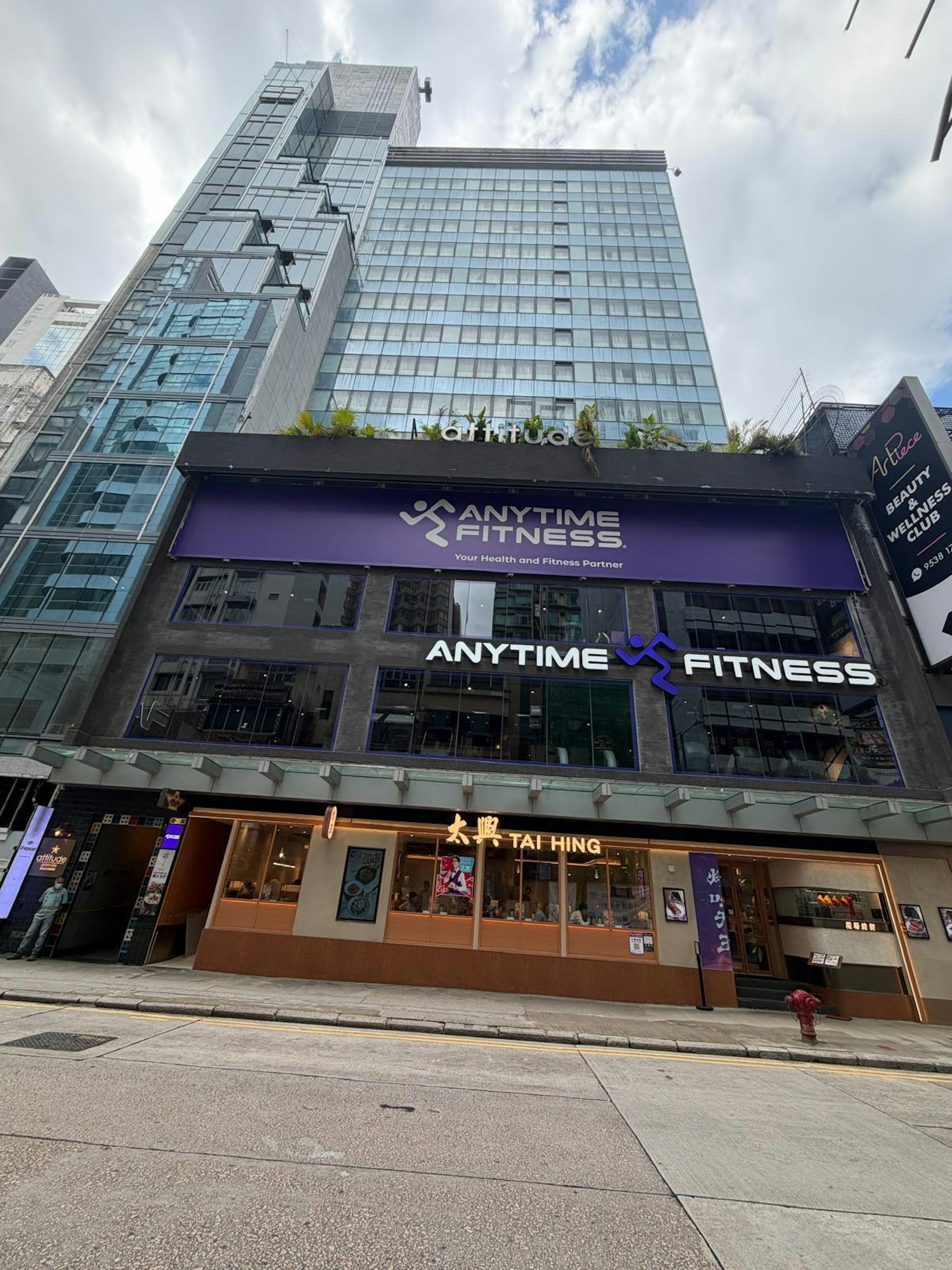 傅世彪家族出售尖沙咀加連威老道酒店,植銘資本代理,8.8億市值引關注 傅世彪家族出售尖沙咀加連威老道酒店,植銘資本代理,8.8億市值引關注
