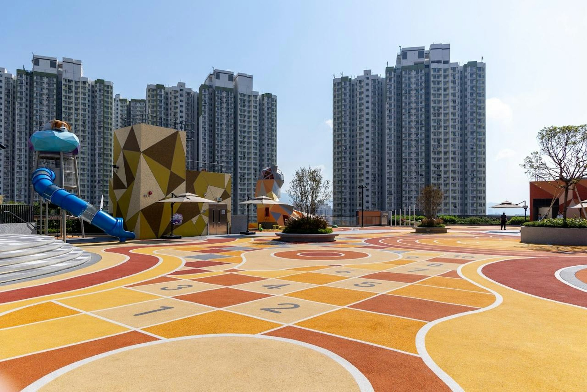 領達廣場的天台設有約2.5萬平方呎的戶外主題公園「Pawsitive Park 」。﹙方承恩攝﹚