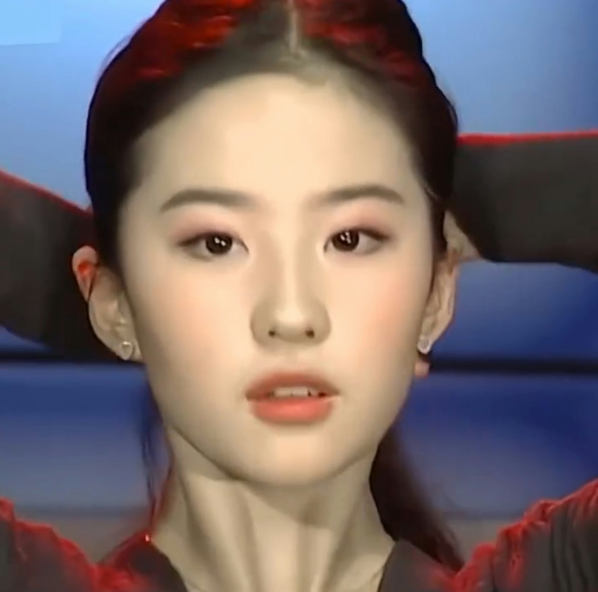 劉亦菲年輕時靚照。(IG@liuyifei_crystalliu)
