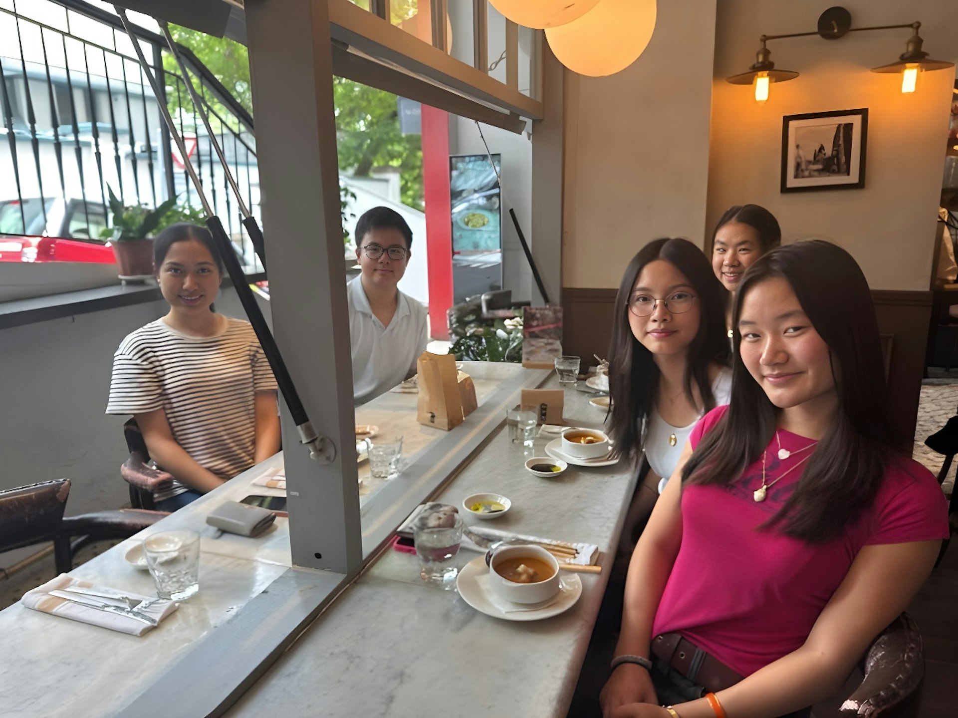 蔡宛谚在中环、西营盘旧区品尝具特色的美食,是我们实习期间的美好回忆。