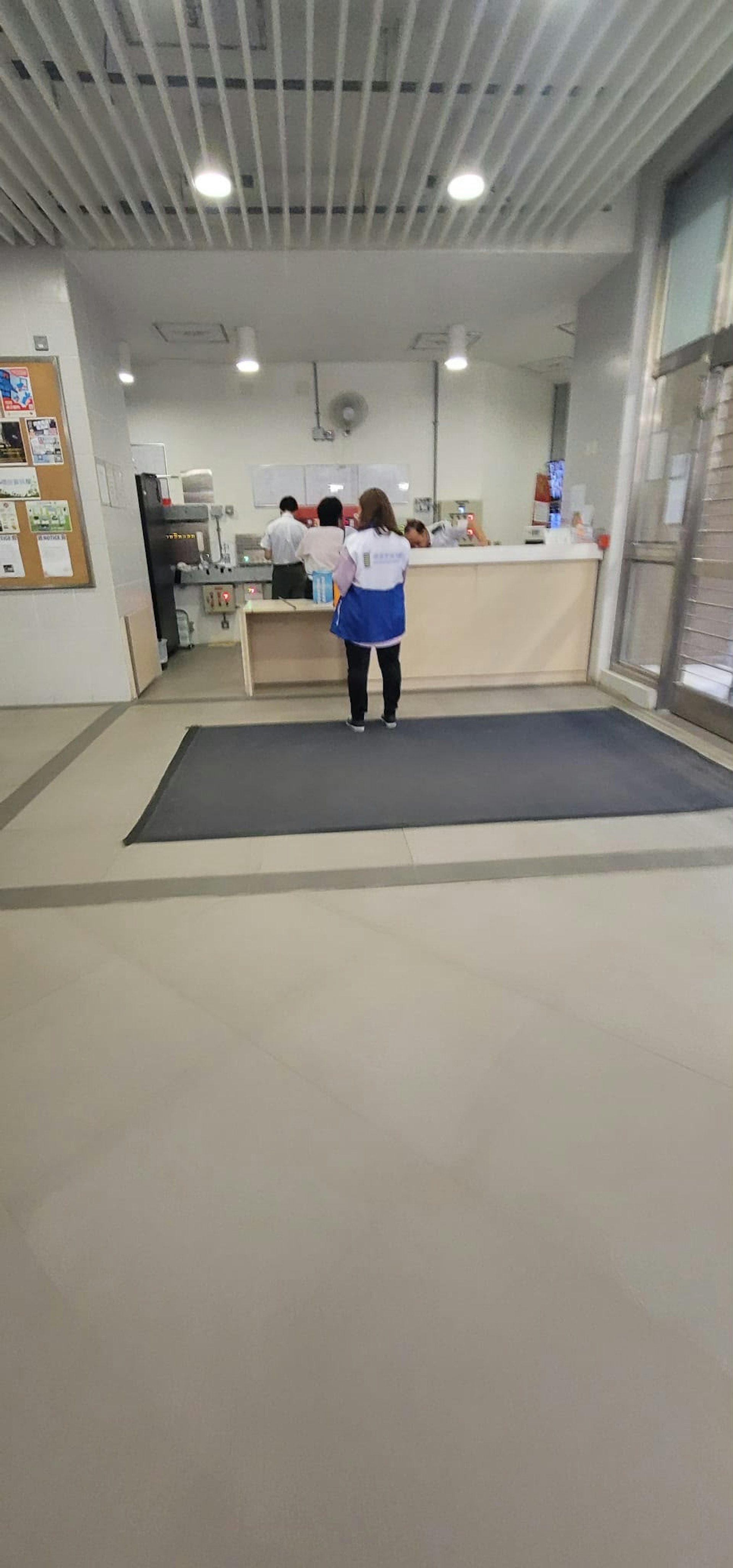今早有关爱队到场了解。