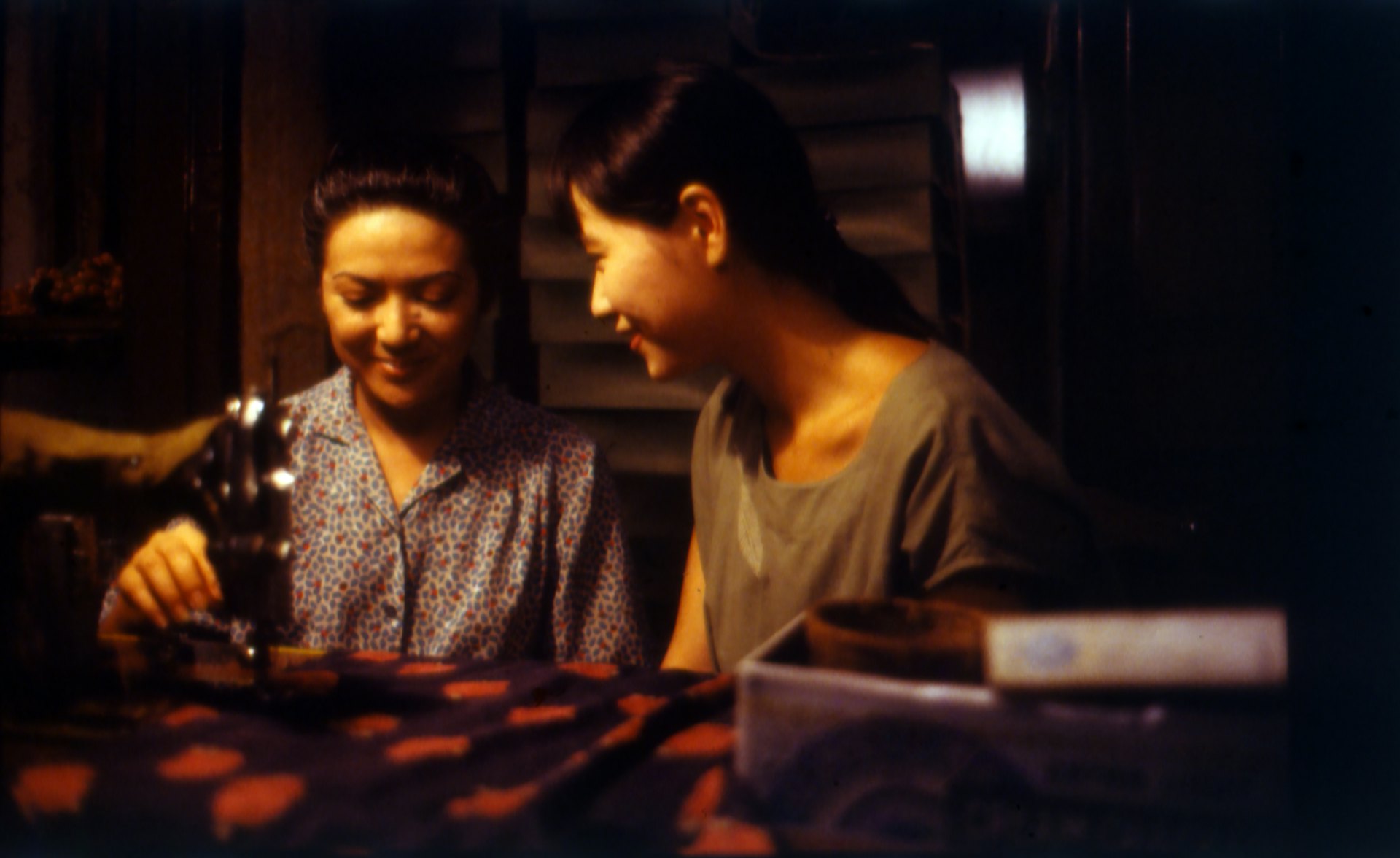《飞越黄昏》(1989) 。