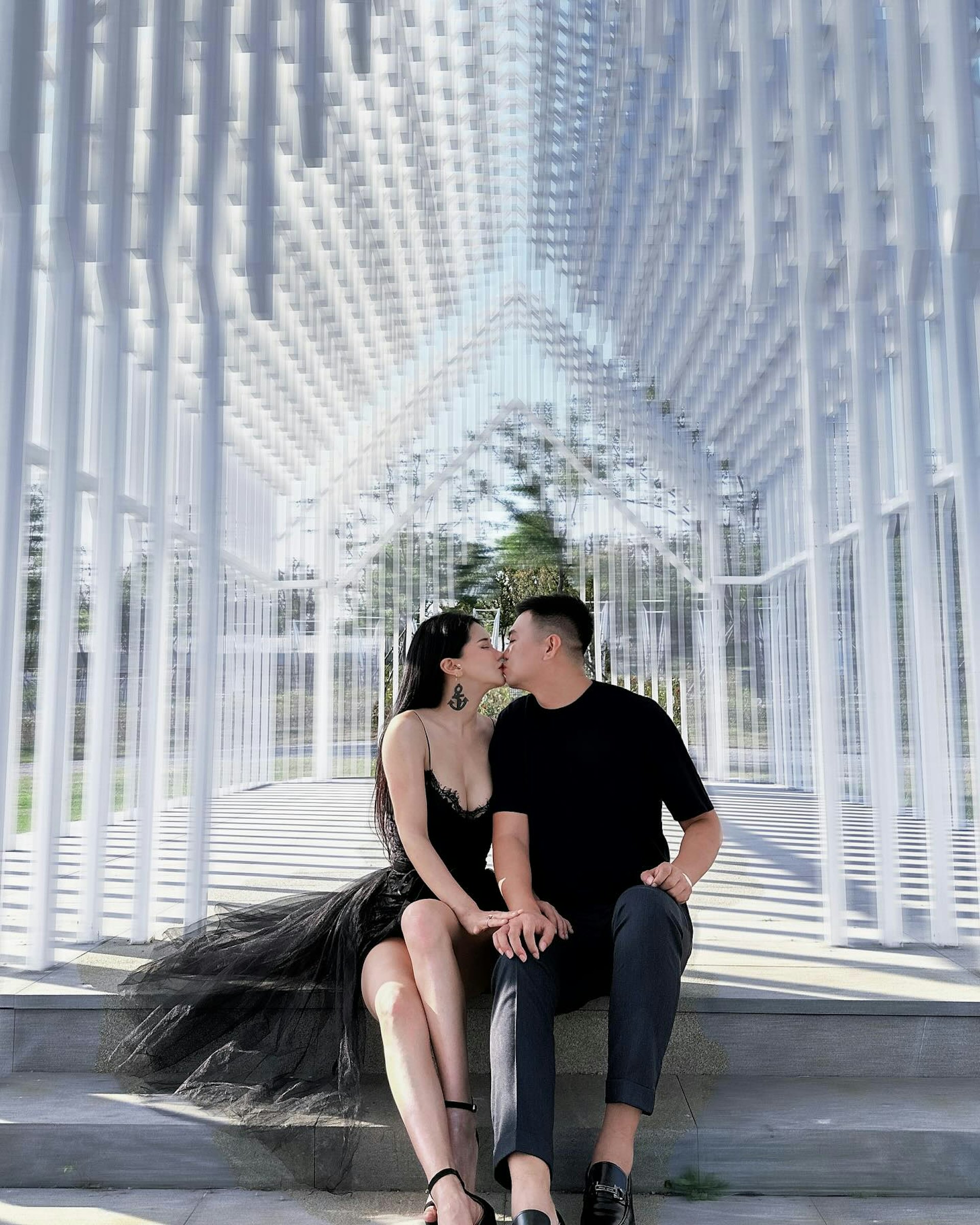 去年3月张暖雅宣布婚讯。(IG@angelinazhang)