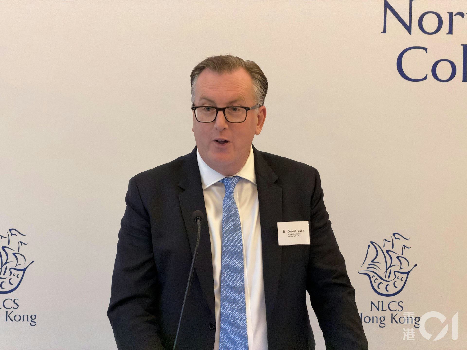 Daniel Lewis 表示,总部会全力投入资源,确保教学质素百分百还原英国总校水准。