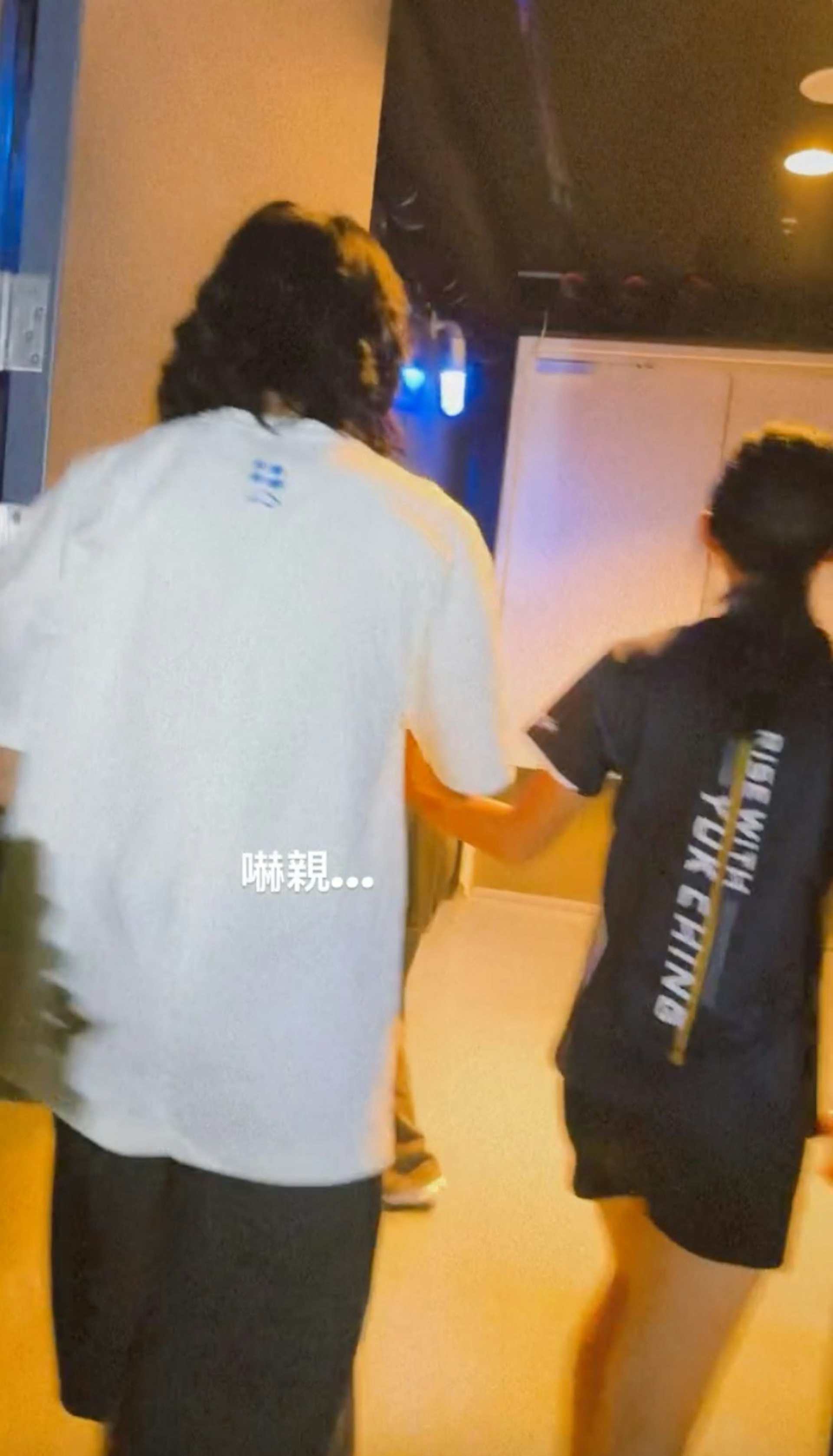 久未公开露面的SimSim暴风发育,目测身高已突破160cm。