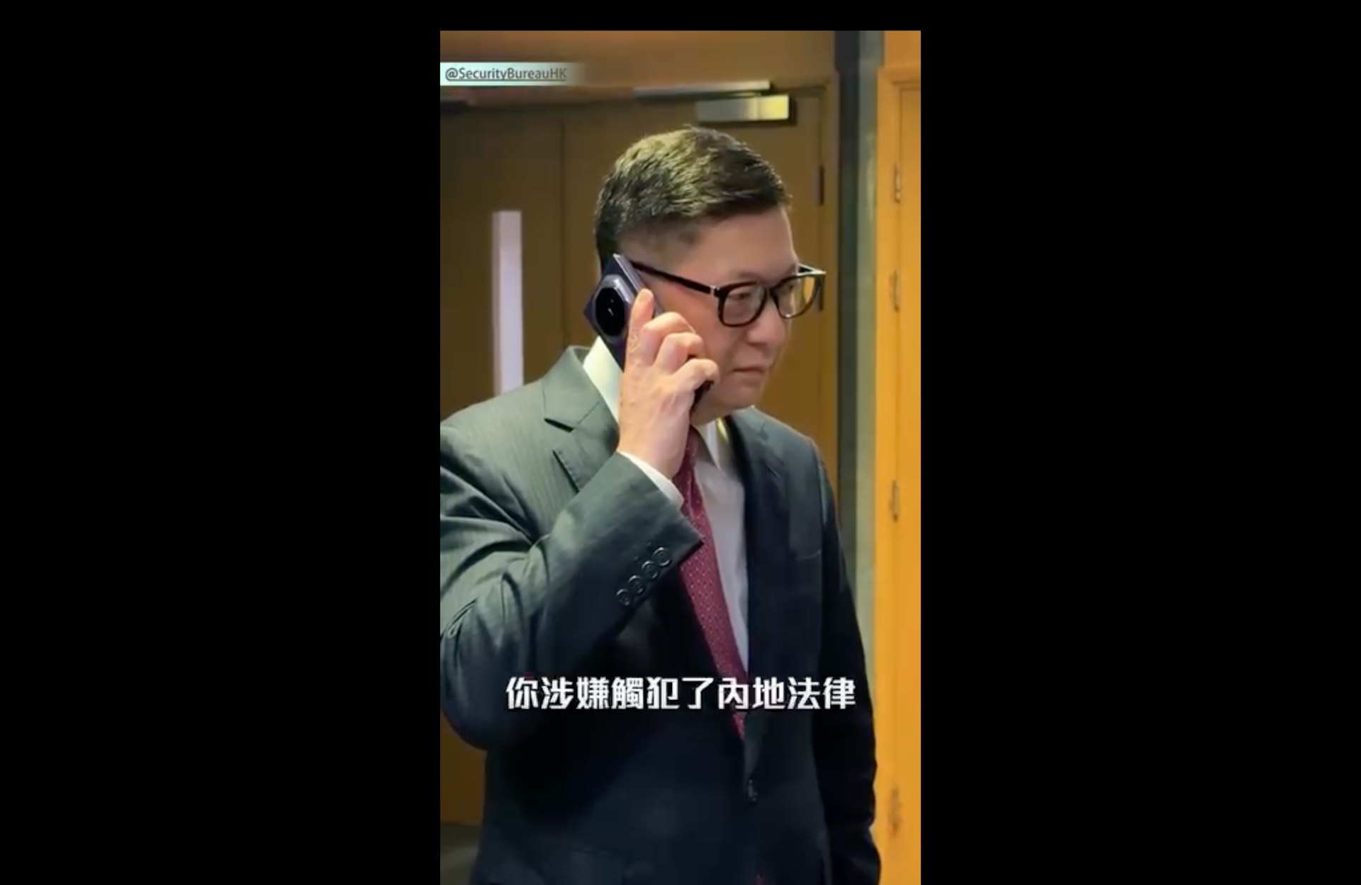 邓炳强遭遇保安局冒充诈骗电话,反手质问致骗子秒速溃败 邓炳强遭遇保安局冒充诈骗电话,反手质问致骗子秒速溃败