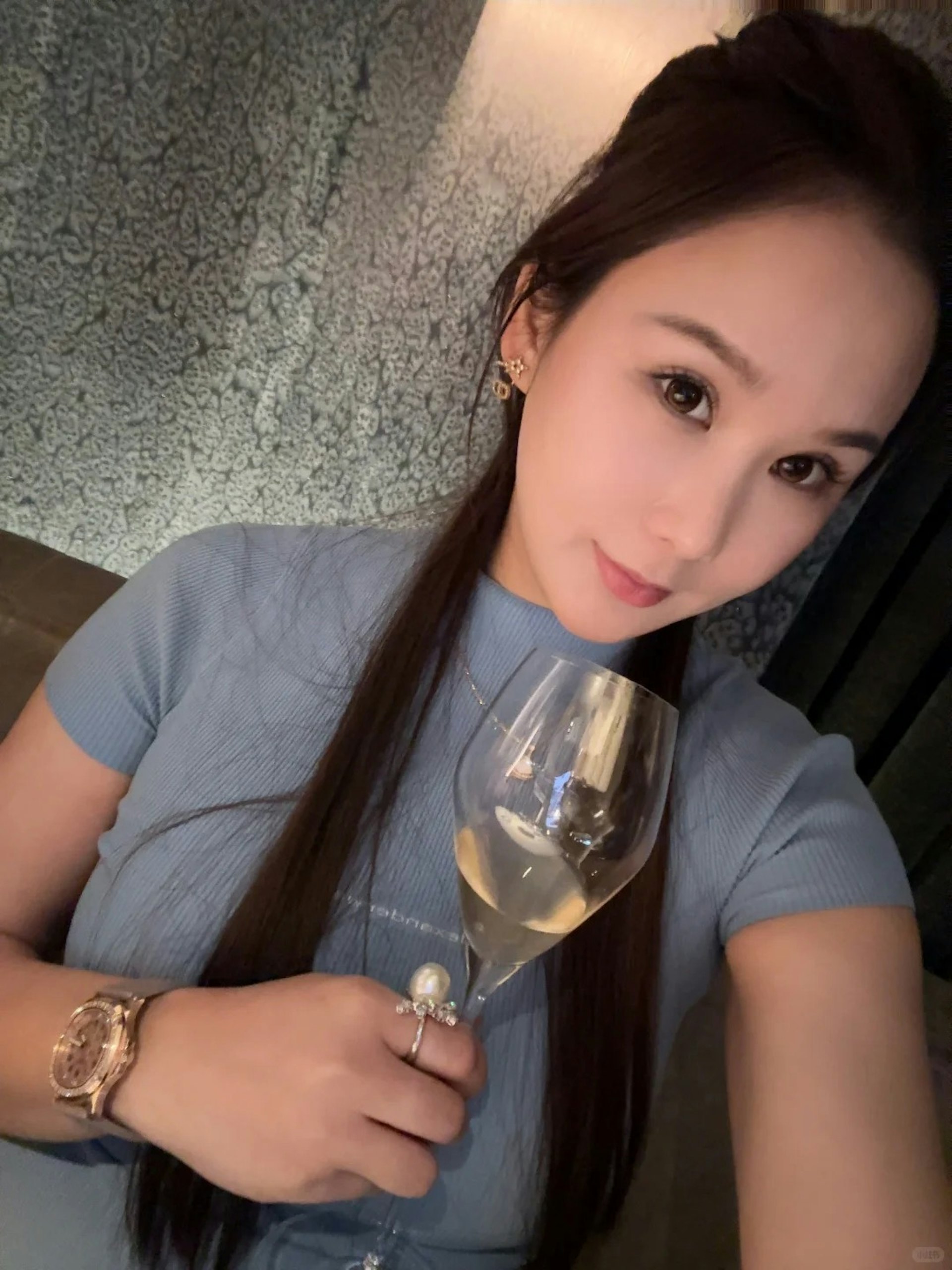 性格互补。