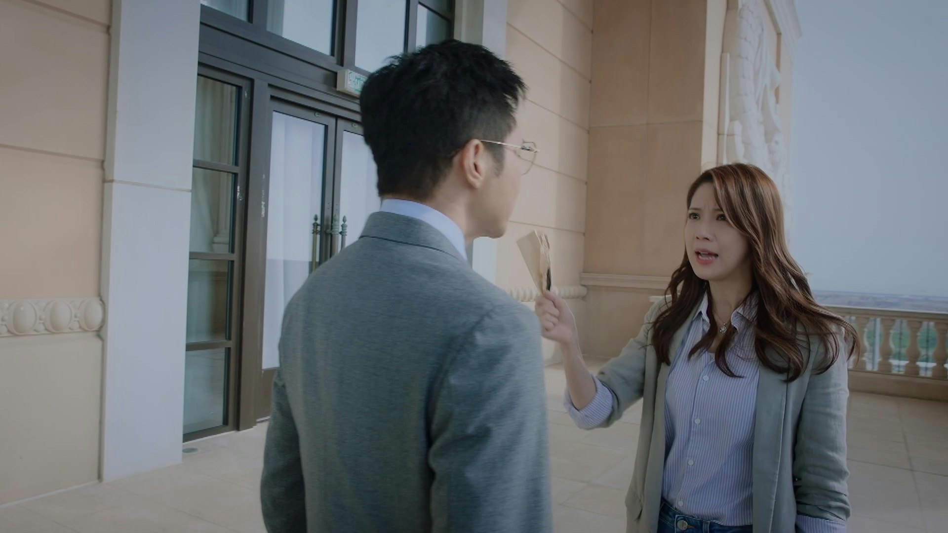《璀璨之城》陈晓华哭戏炸裂,演绎痴情女悲剧获网友封视后 《璀璨之城》陈晓华哭戏炸裂,演绎痴情女悲剧获网友封视后