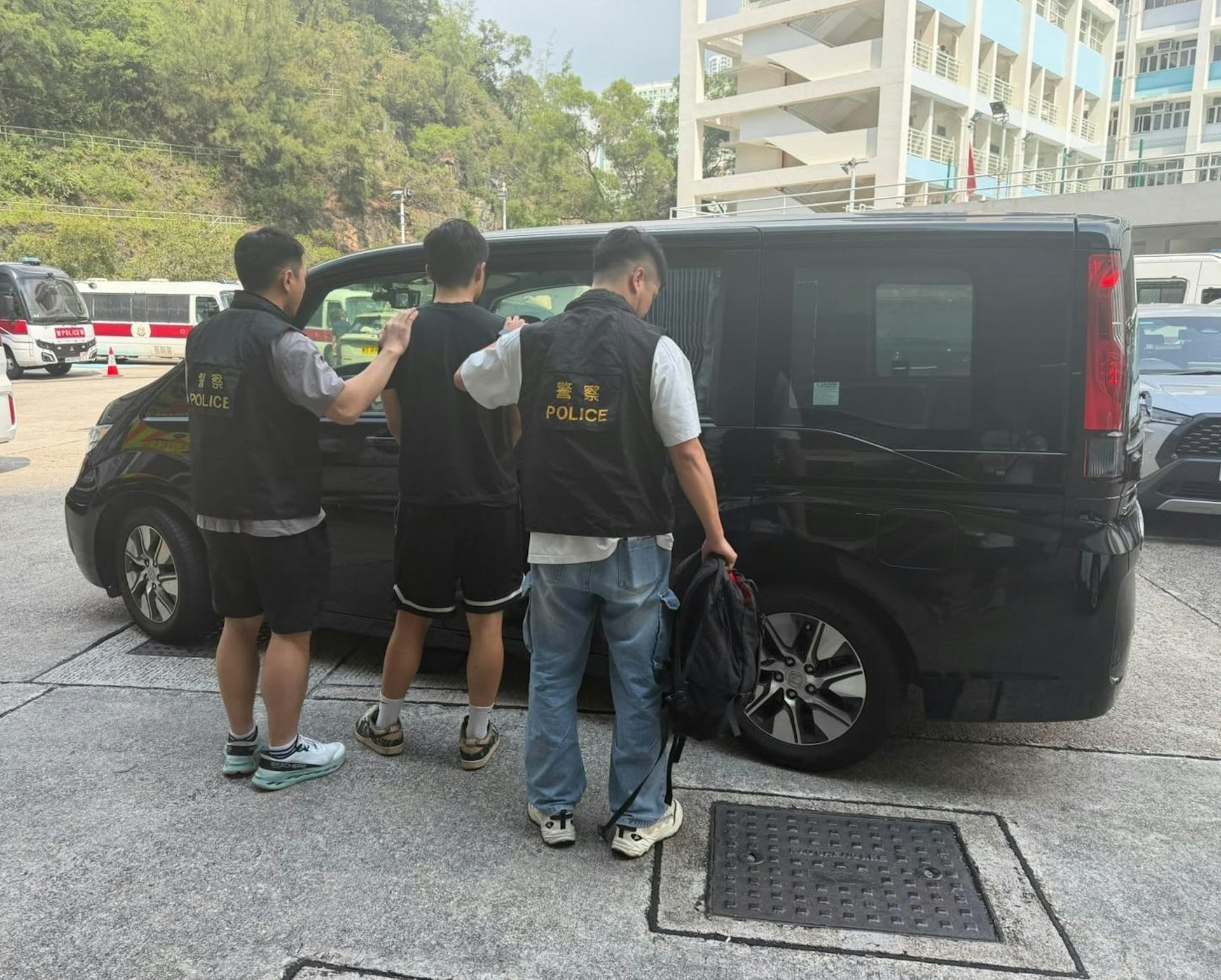 八旬阿婆被骗子冒充儿子骗取保证金 屯门21岁男落网 八旬阿婆被骗子冒充儿子骗取保证金 屯门21岁男落网