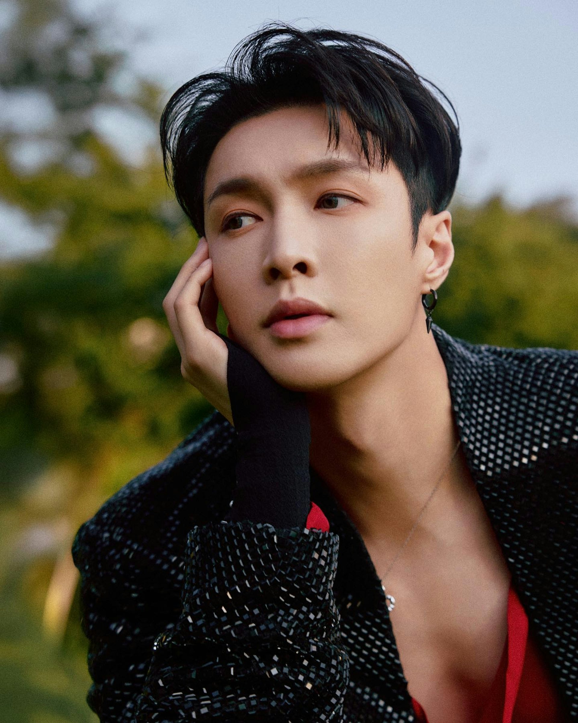 中国男星张艺兴。(IG@layzhang)