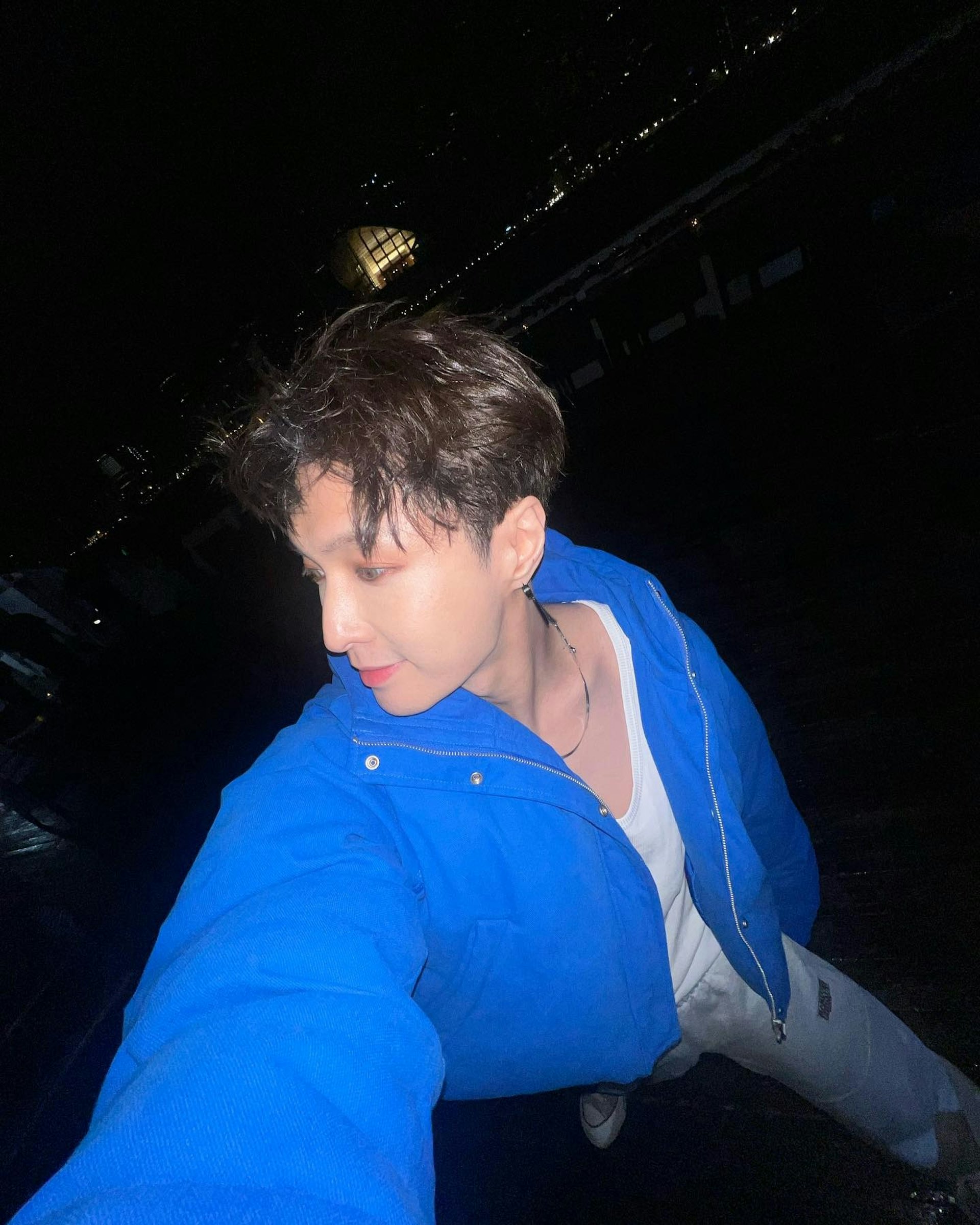 中国男星张艺兴。(IG@layzhang)