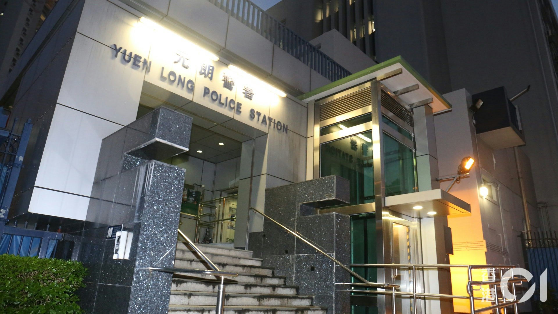 粉锦公路宿舍发生持刀伤人案 48岁男子涉嫌恐吓及袭击被捕 粉锦公路宿舍发生持刀伤人案 48岁男子涉嫌恐吓及袭击被捕