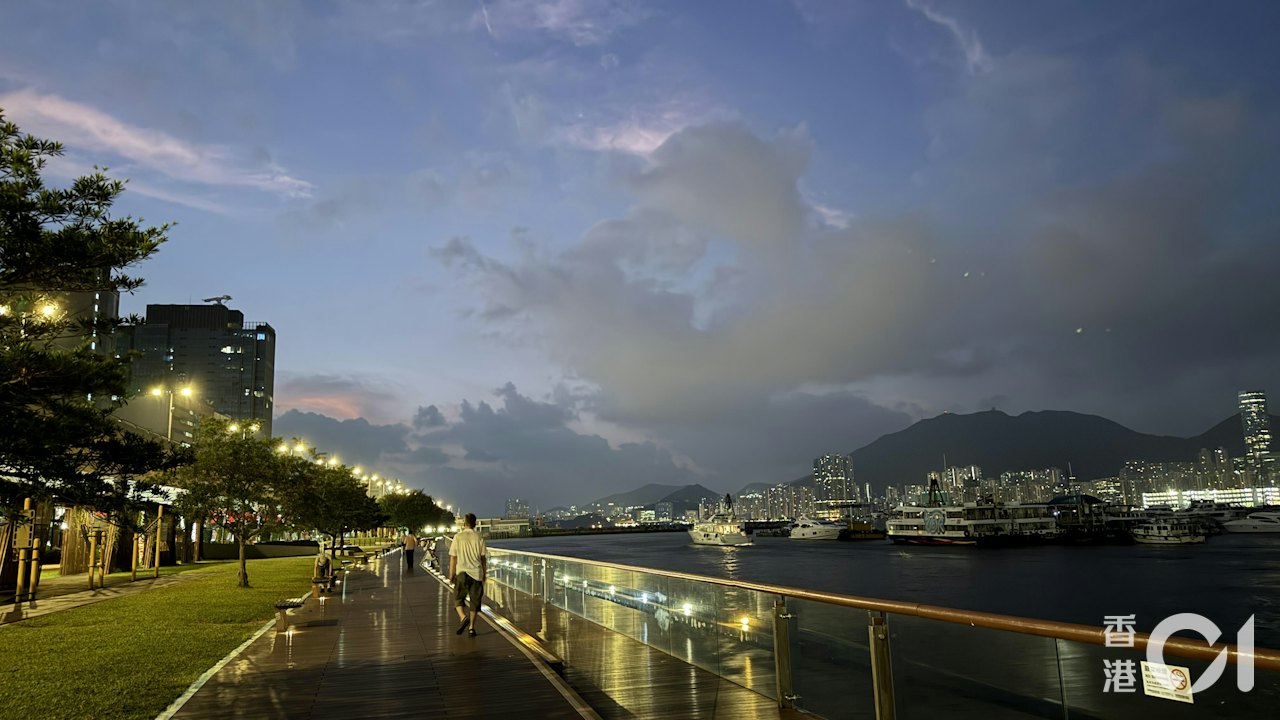 天氣|今日日間部份時間有陽光 最高氣溫30度 晚上有一兩陣微雨