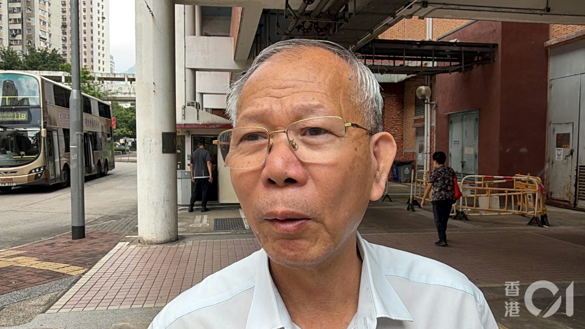 台日电梯换装违规未安门框 翠屏北邨居民怒轰监管缺失 台日电梯换装违规未安门框 翠屏北邨居民怒轰监管缺失