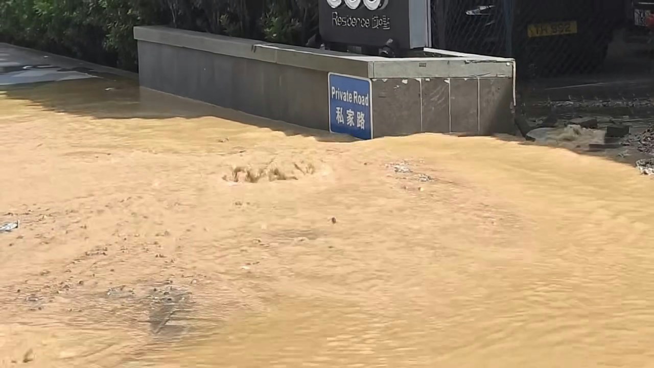 屯門杯渡路鹹水管老化　年內第三度爆裂　水務署分三階段加快更換