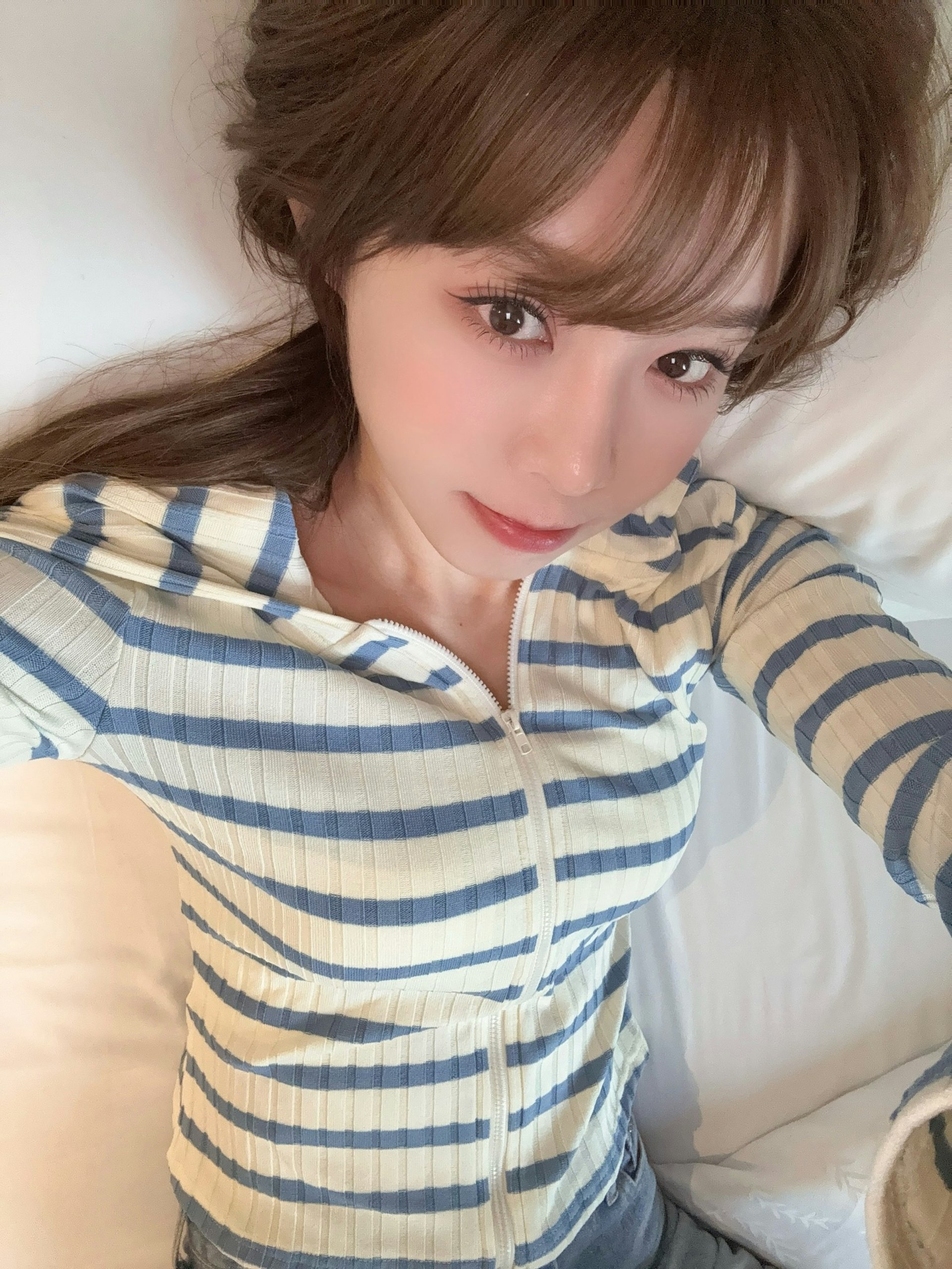 Yuri陈洛心(Instagram@xx15995)