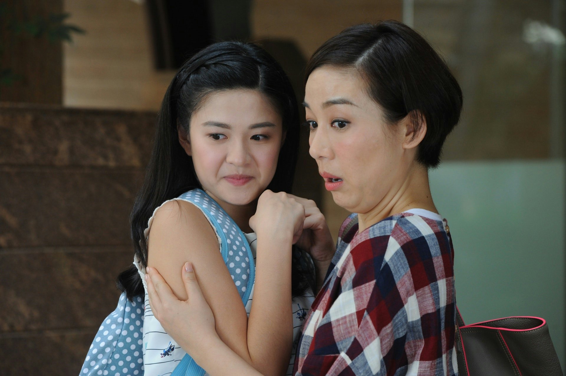 美仪姐与江嘉敏在剧集《亲亲我好妈》曾饰演两母女,