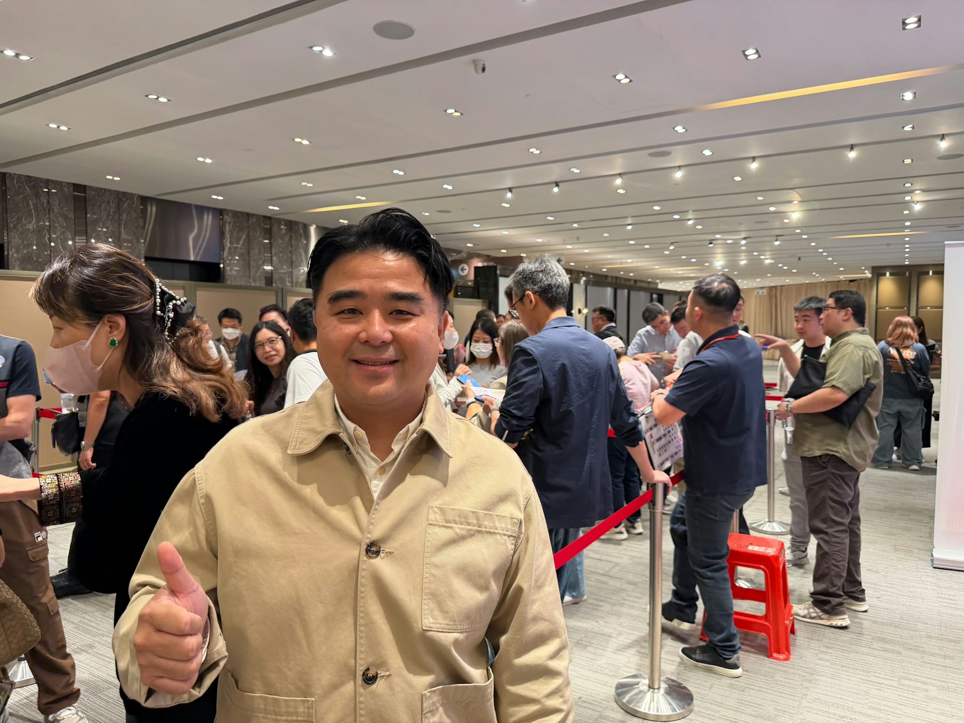 中原地产新界东高级资深营业董事余志伟。