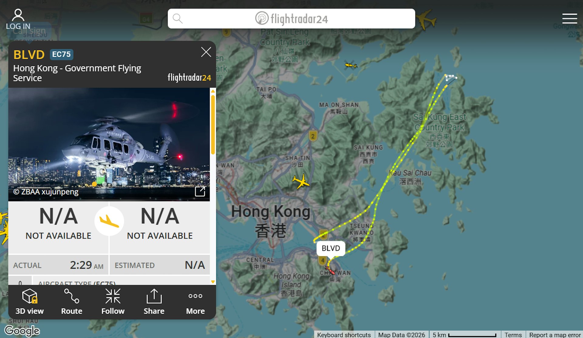 直升机将事主送往东区医院治理。(flightradar24截图)