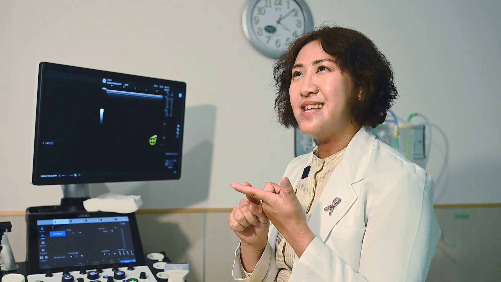 医生郑伃书