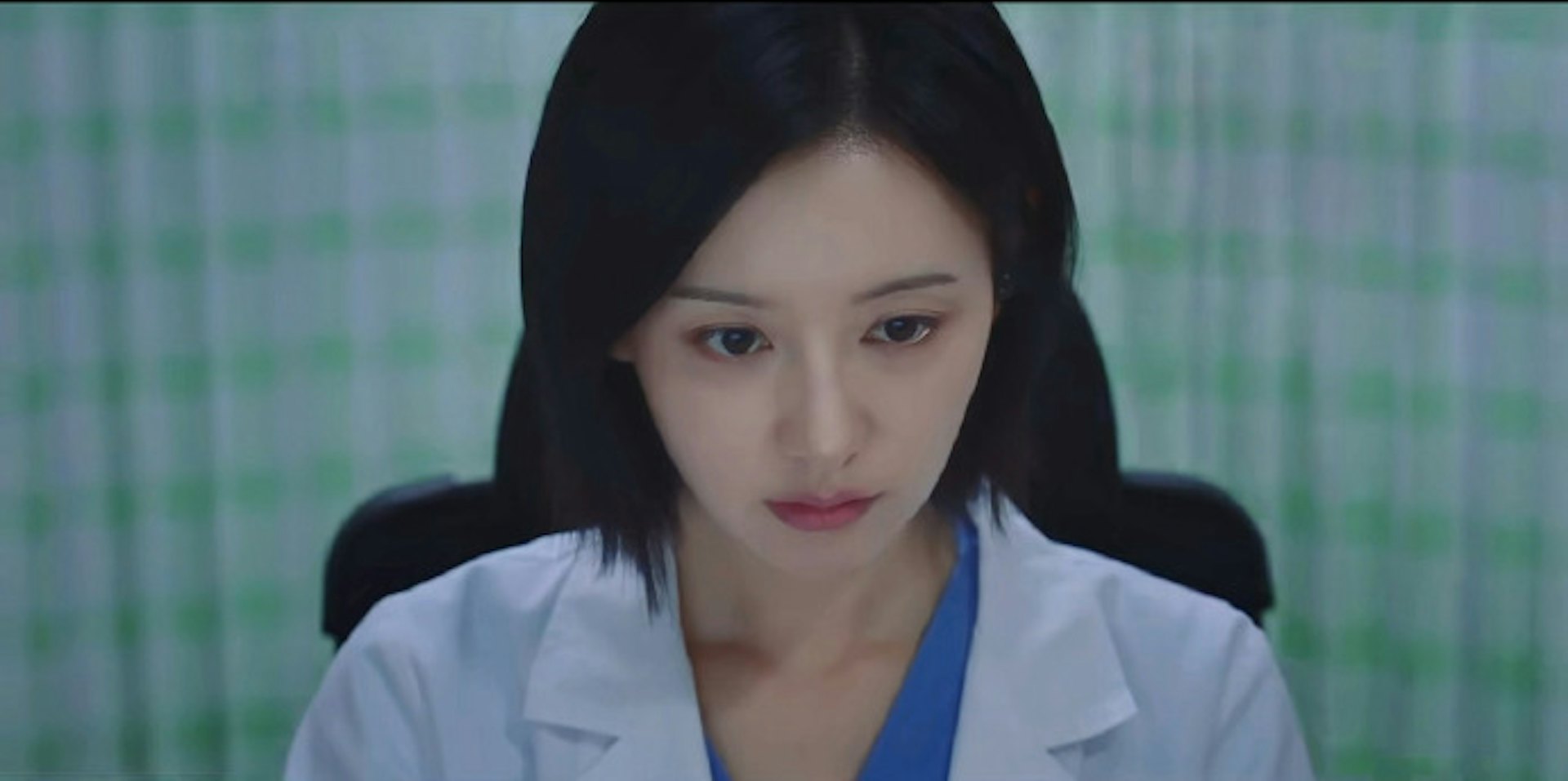 由韩国SBS推出、改编自日本国民神剧《女医神Doctor X》的全新韩剧《Doctor X:白色黑手党时代》开播即爆红!(《Doctor X》剧照)