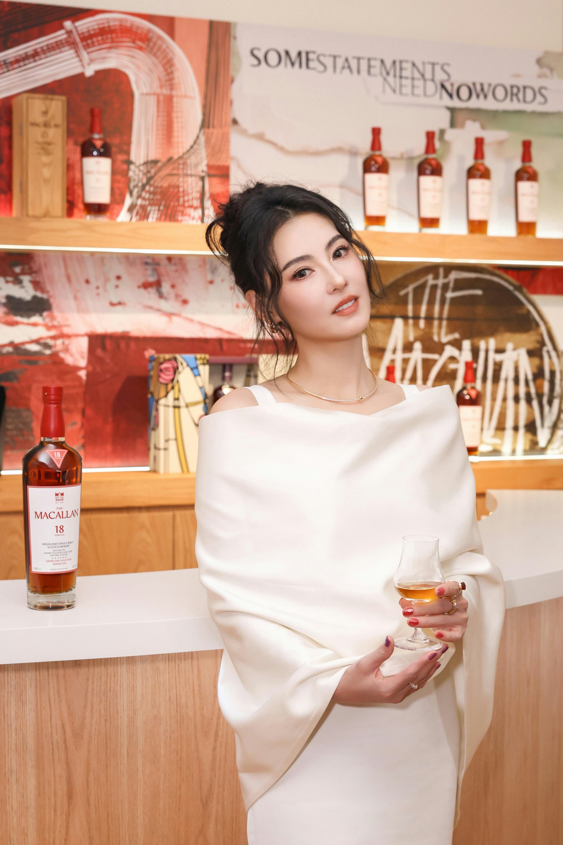 张柏芝近期接连获邀出席国际高端品牌的限时活动。