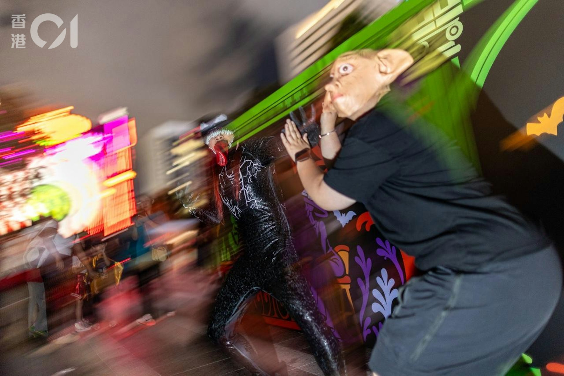 旅发局今年首办「万圣月」,今日(17日)起一连三个周六在中环等多区举行Cosplay街头派对。