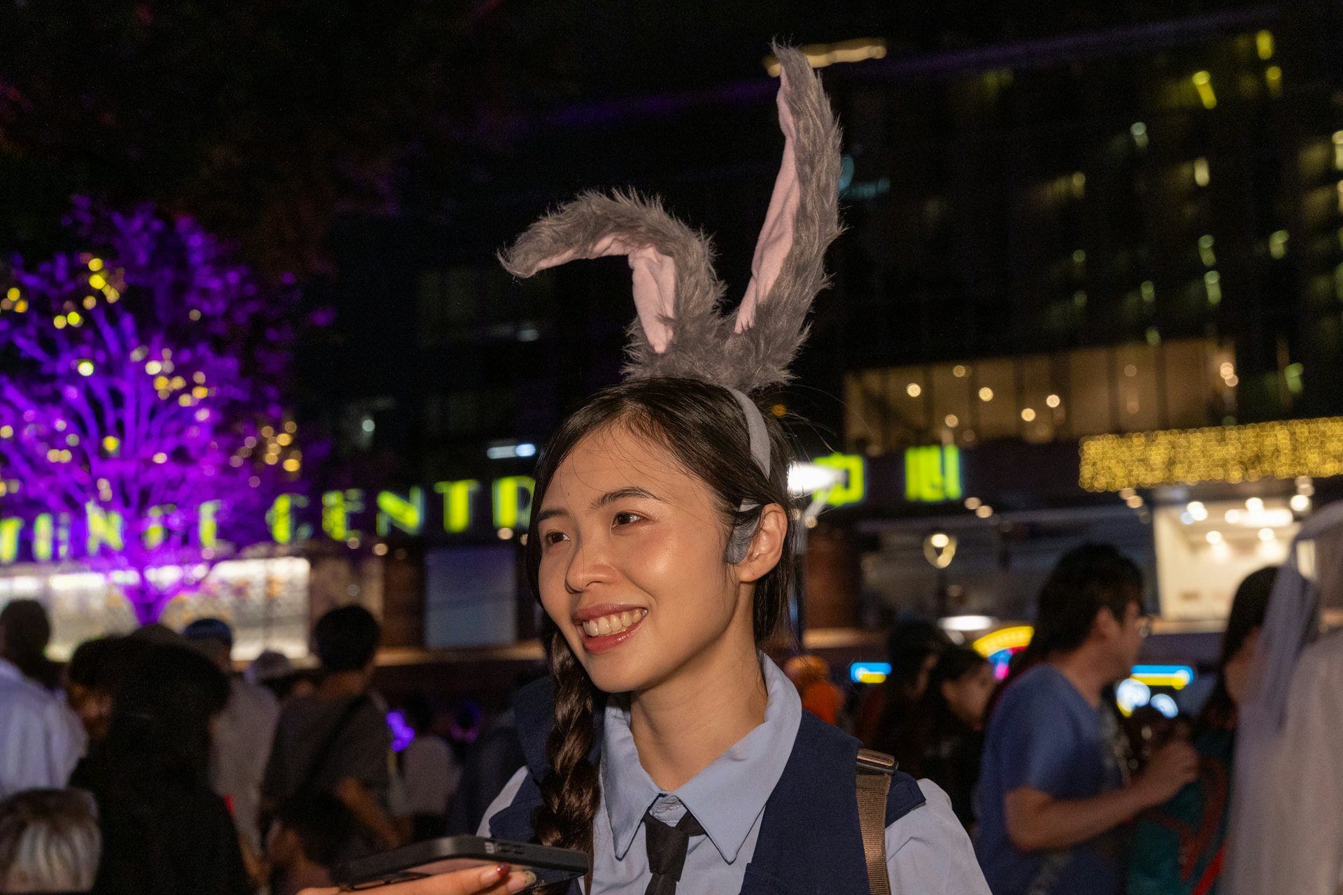 市民岑小姐表示,活动号召力不错,相信可吸引港人留港消费,惟宣传力不足,资讯比较少,冀当局可加强宣传。