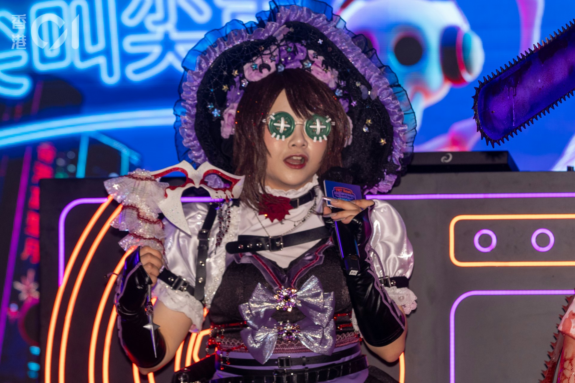 「Cosplay 世一」Ar Lu 和 Ronnie 今晚亦有参加派对,他们分别扮演手游第五人格的园丁及动漫角色链锯人。