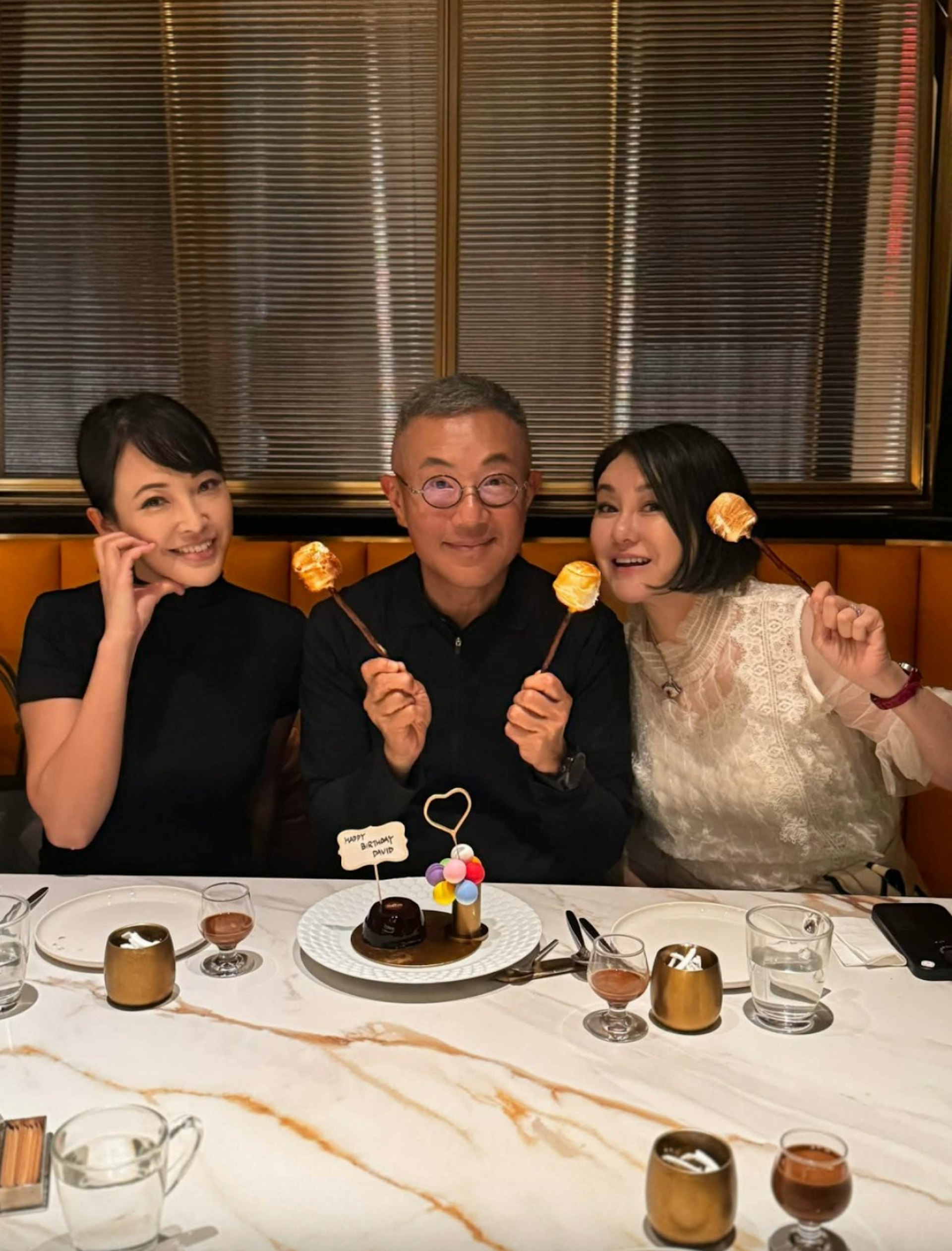 陈淑兰与祁文杰太太同框关系融洽。(陈淑兰 Facebook)