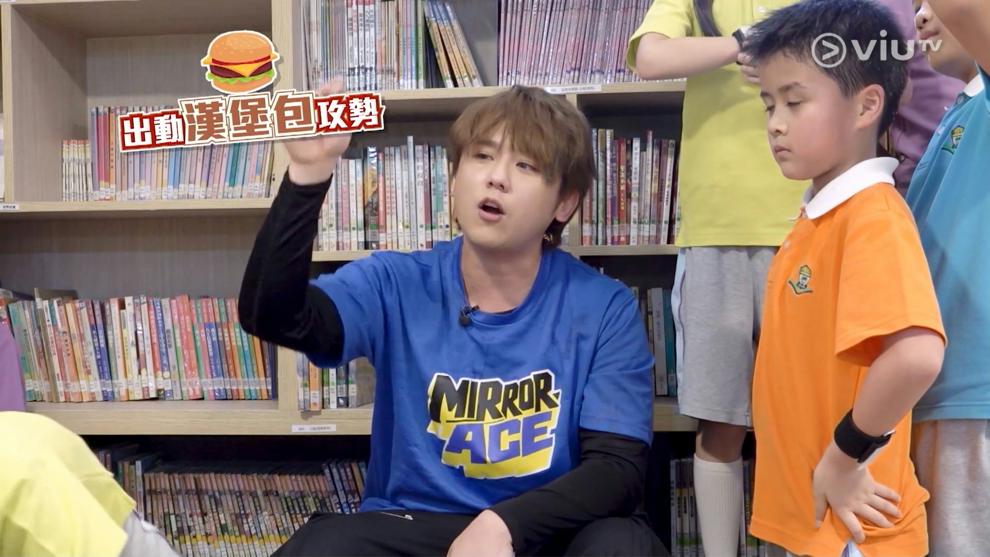 姜涛兑现承诺请小学生吃麦当劳,网友戏称“姜叔叔”引热议 姜涛兑现承诺请小学生吃麦当劳,网友戏称“姜叔叔”引热议