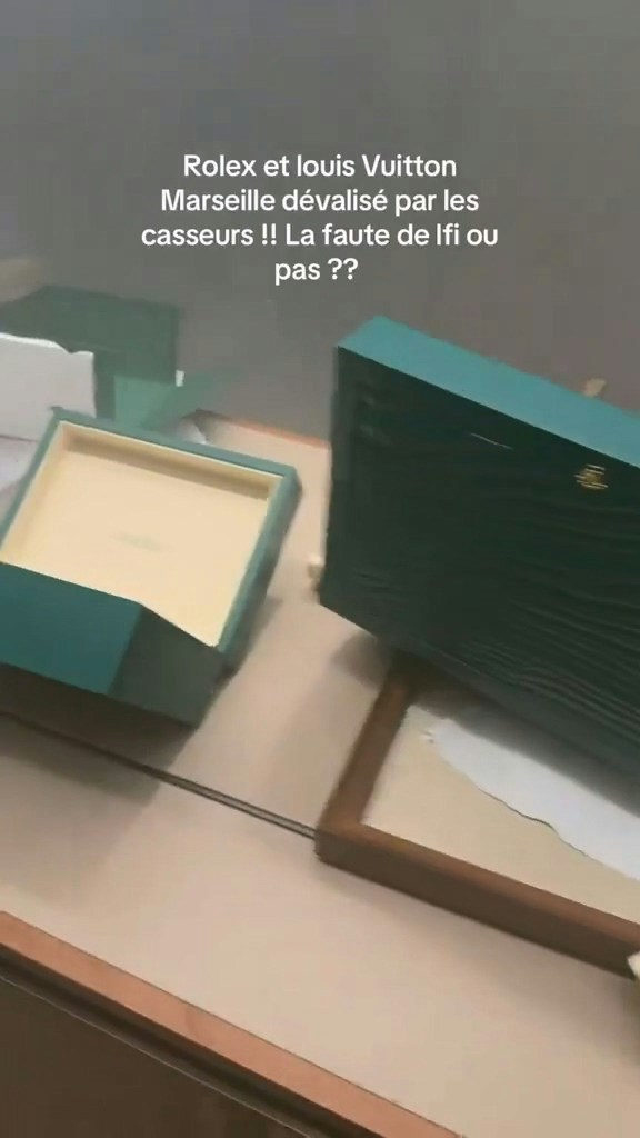 南部城市马赛（Marseille）有数十家商店遭到破坏，知名的老佛爷百货（Galeries Lafayette）、还有爱马仕精品店，以及珠宝、服饰、化妆品和家电商家。（X@ImpactMediaFR）