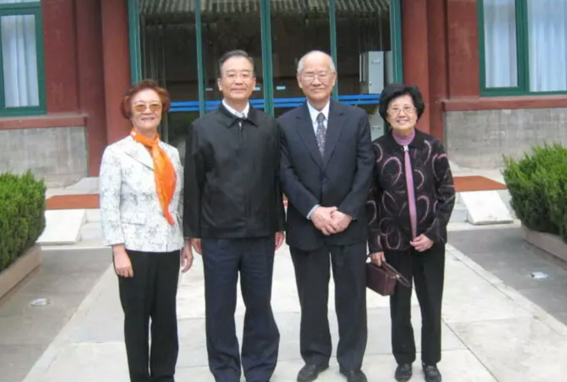 吴康民离世:曾受温家宝单独接见,多年与高层互动密切 吴康民离世:曾受温家宝单独接见,多年与高层互动密切