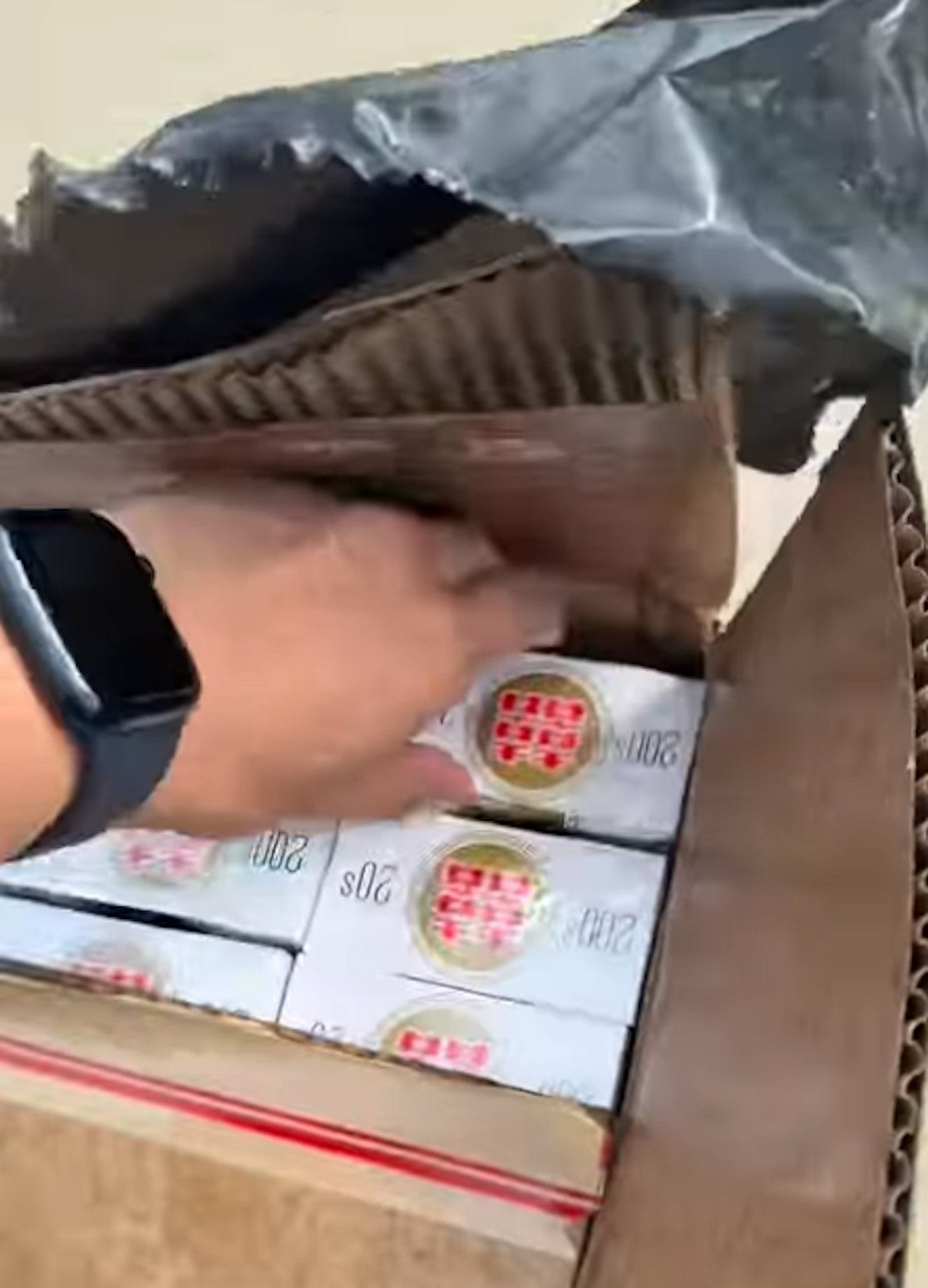 https://cdn.hk01.com/di/media/images/dw/20261019/1188888469779255296172835.png/G_SY7V4cXmUlQxmKLAfHOSCNfDpZeWaa1dJ1itXSdYo?v=w1280