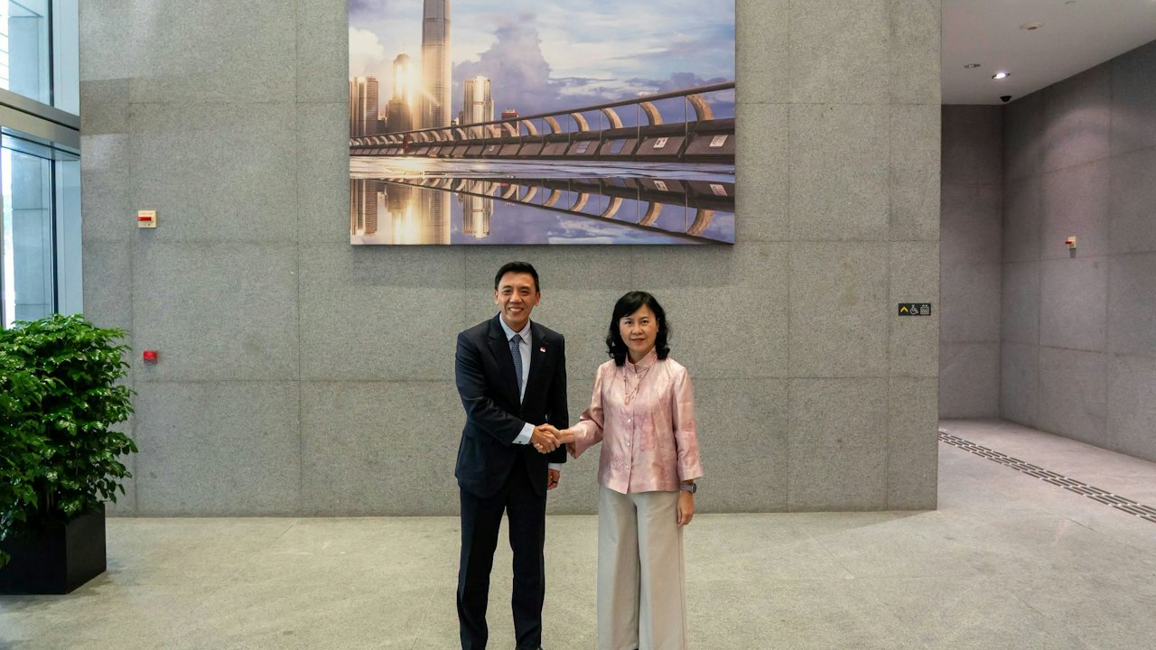 APEC|新加坡交通部長離港前見陳美寶 拍花絮片配樂《夢中人》