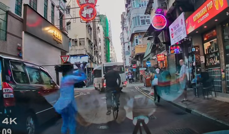 Cyclist Fights Back After Stick Attack in Yau Ma Tei