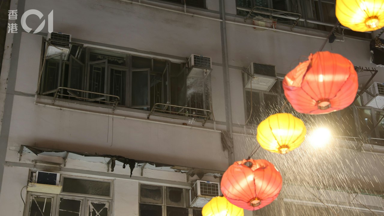 油麻地廟街單位失火冒煙 消防開喉撲熄 初步疑涉煮食爐