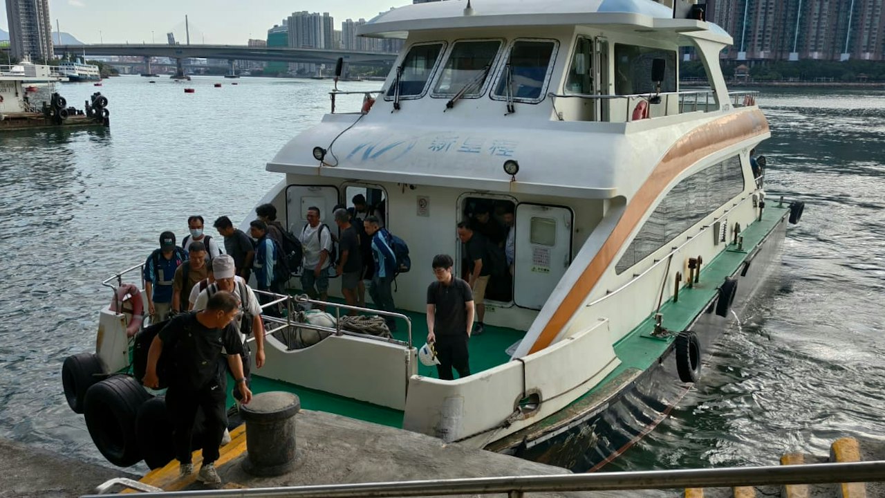 石鼓洲焚化廠三級火|據報有人受傷直升機送院 逾800人乘船撤離