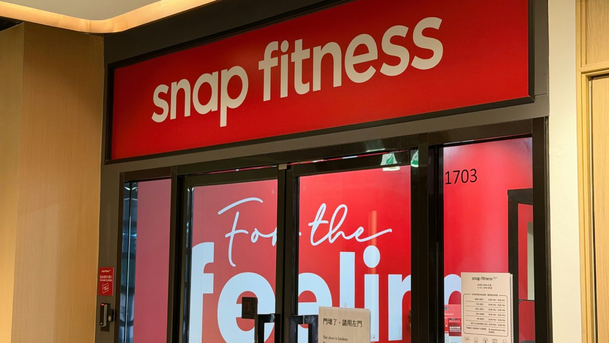 Snap Fitness會員學空中瑜伽 繩索鬆脫頭落地送院 斥中心處理差
