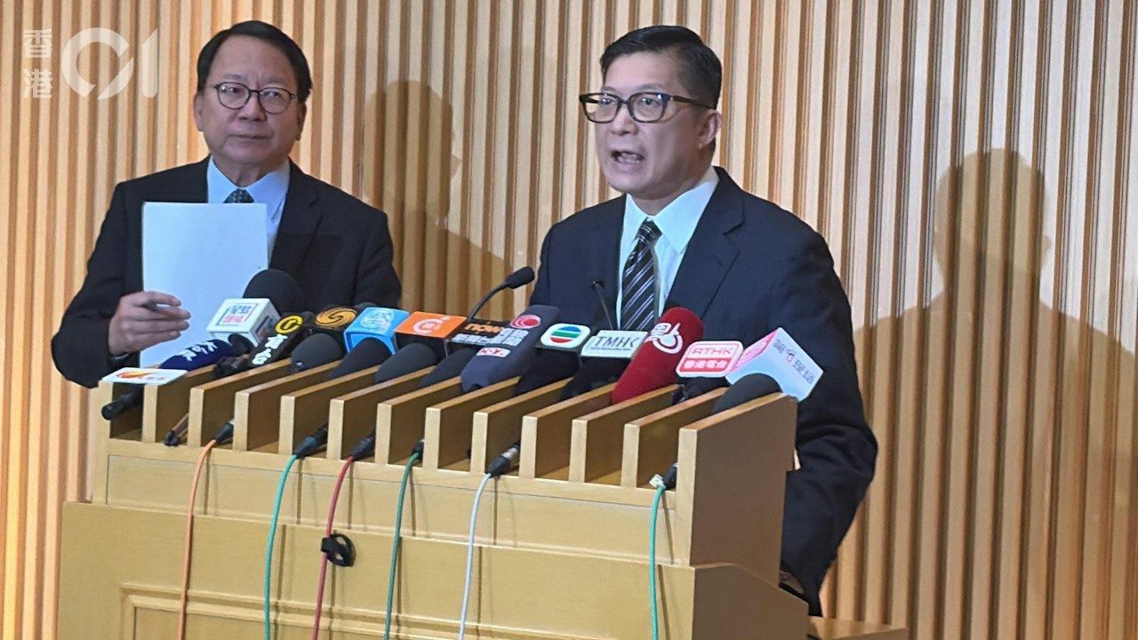 宏福火|鄧炳強被問會否政治問責?記者會主持:宏福苑事遲些公布