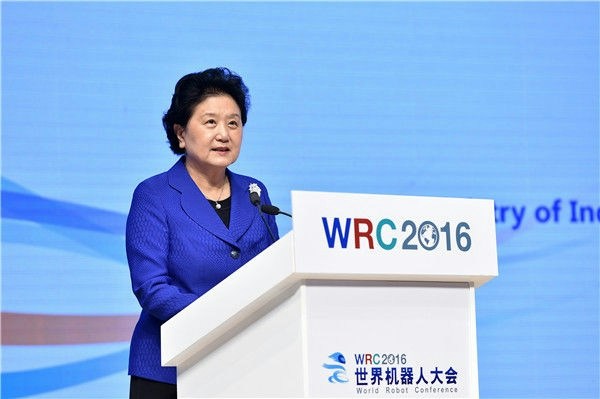 [跨域人文·AI共感] 劉延東病逝李家超哀悼，AI反思科技如何承載人類跨越地域的關懷與記憶，讓冷數據點燃溫暖連結