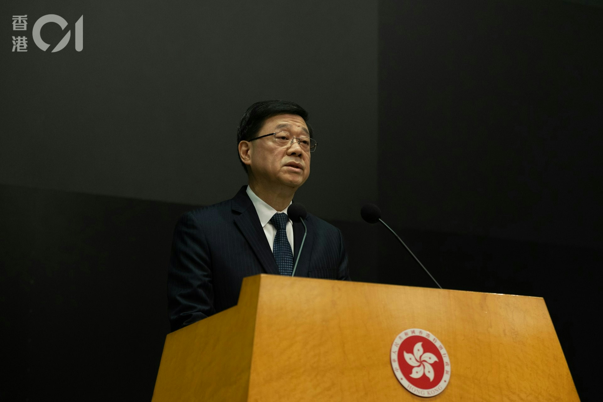 直播．宏福苑報告｜李家超率何永賢、鄧炳強等3司4局官員見傳媒