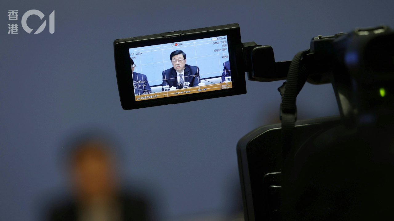 宏福苑|被問作為「當家人」會否爭連任?李家超:非現在處理問題