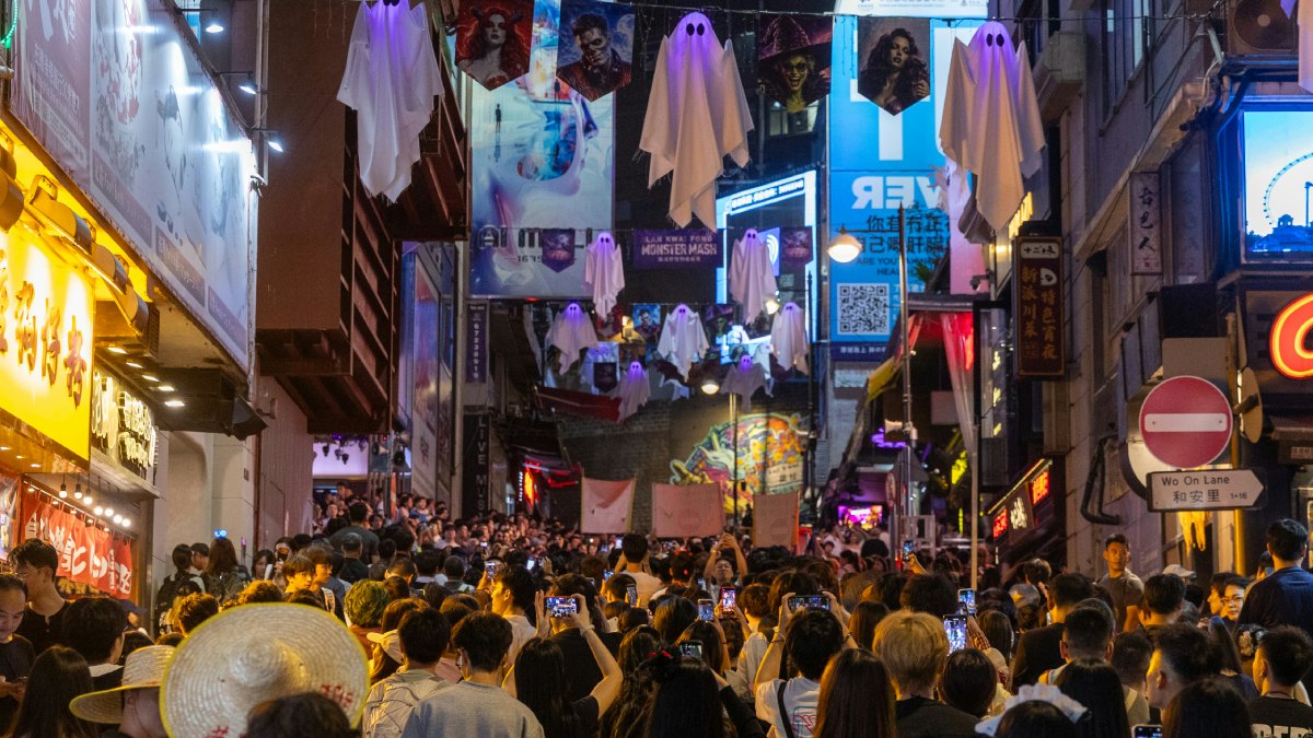 萬聖節|市民兩訪蘭桂坊:今年太靚 倡每月不同活動主題吸引消費