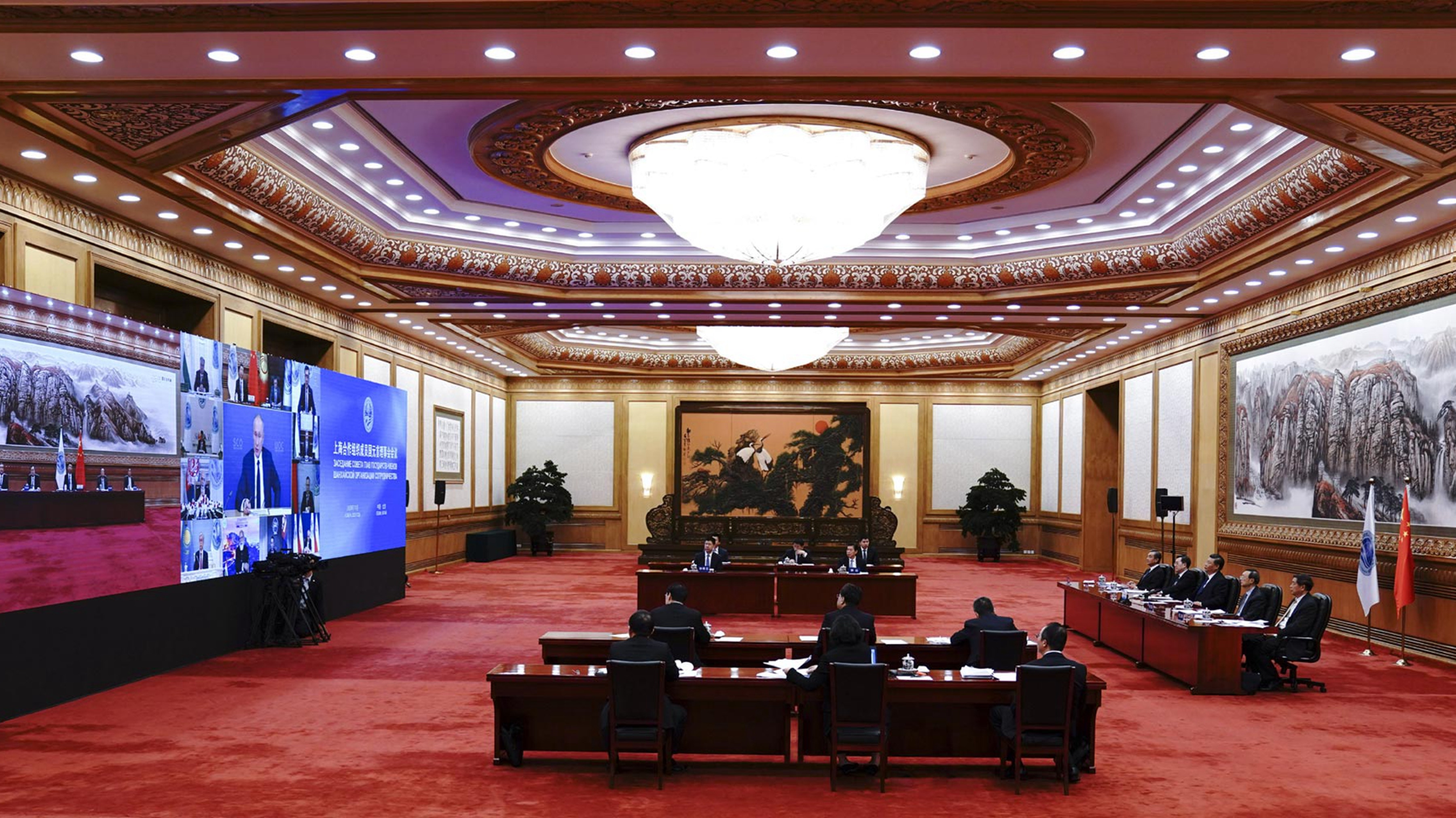 上合是迄今唯一在中國境內成立、以中國城市命名、總部設在中國境內的區域性國際組織。圖為習近平11月10日在北京參加上合峰會。(新華社) 上合是迄今唯一在中國境內成立、以中國城市命名、總部設在中國境內的區域性國際組織。圖為習近平11月10日在北京參加上合峰會。(新華社)