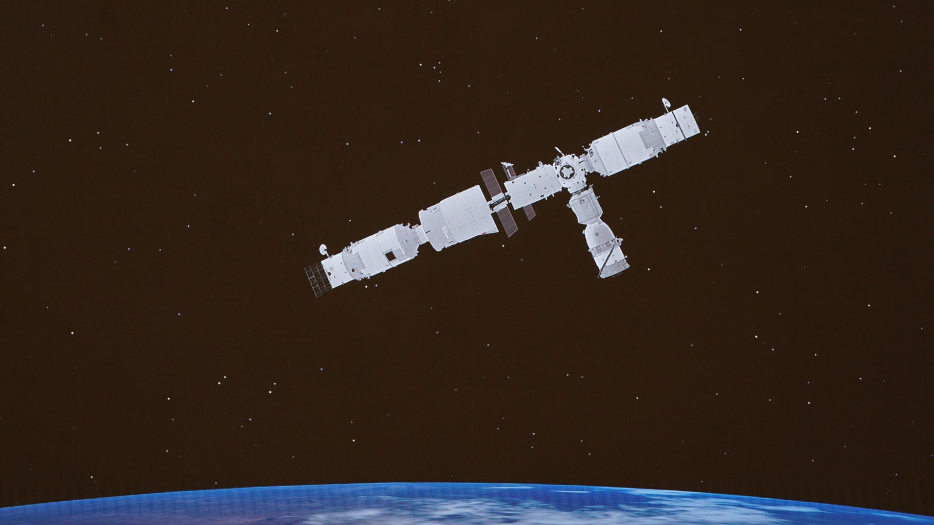 俄羅斯反衛星導彈試驗 國際太空站7名太空人躲進飛船避難 俄羅斯反衛星導彈試驗 國際太空站7名太空人躲進飛船避難